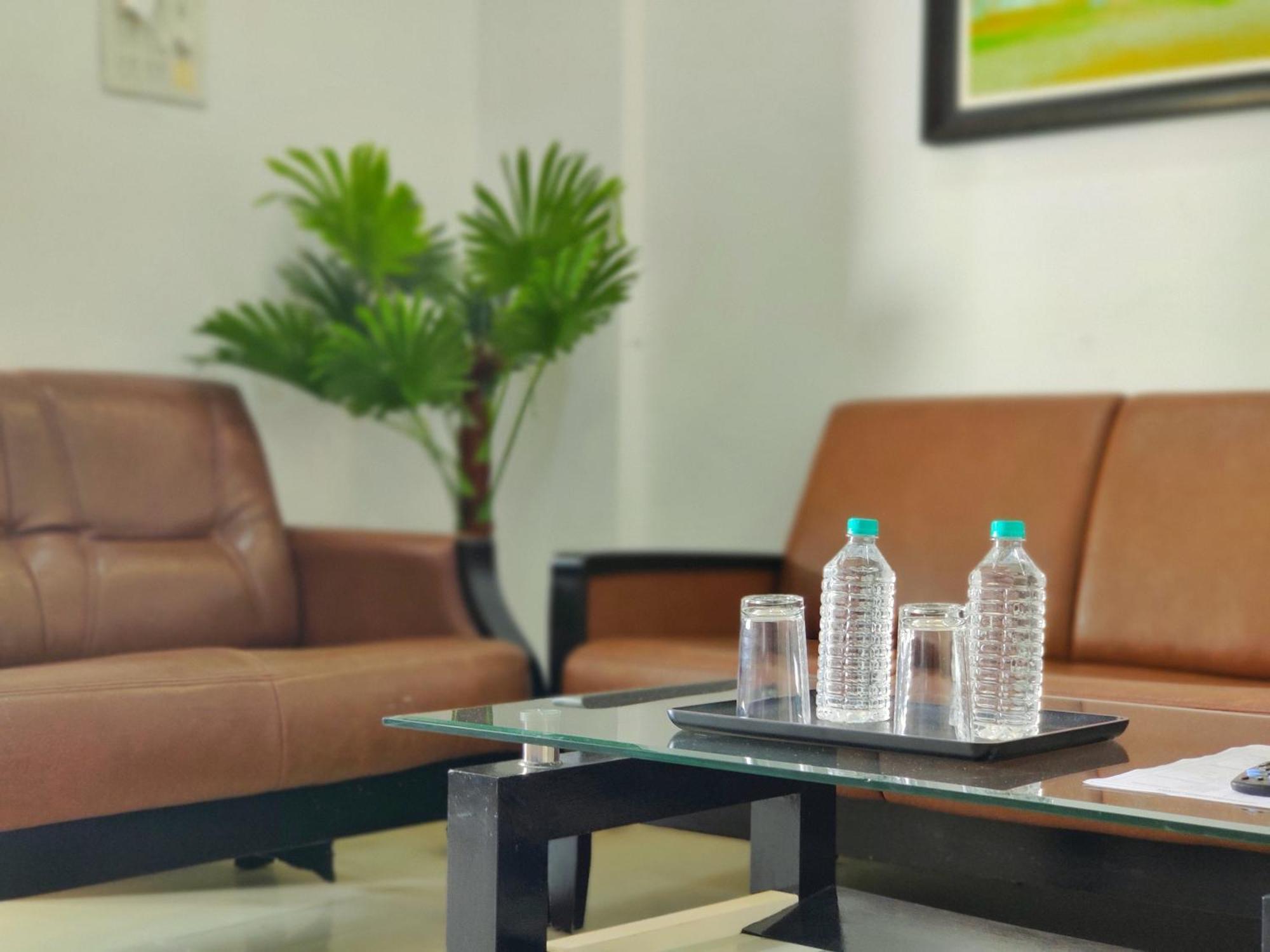 Golden Chariot Hotel Daman Ngoại thất bức ảnh